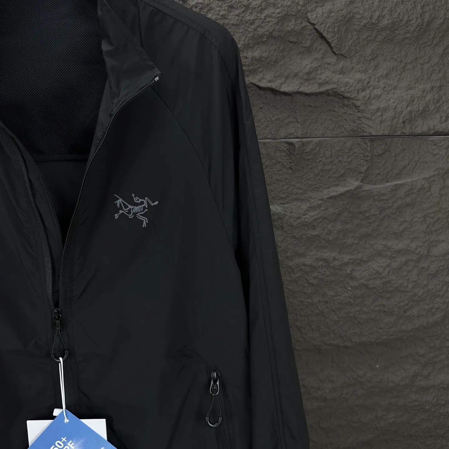 2026New Arrival logo Same Style Quality😘😘 ，Wear-Resistant、 、Breathable、 ， Versatile 👍 ：Black Size：L-4XL
